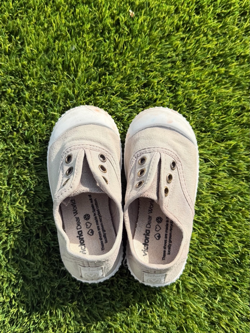Victoria Shoes Canvas Slip-Ons Size 23